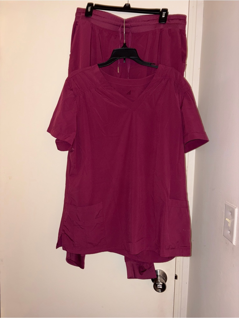 White Cross Fit Women's scub top in Berry and jogger scrub pants XL